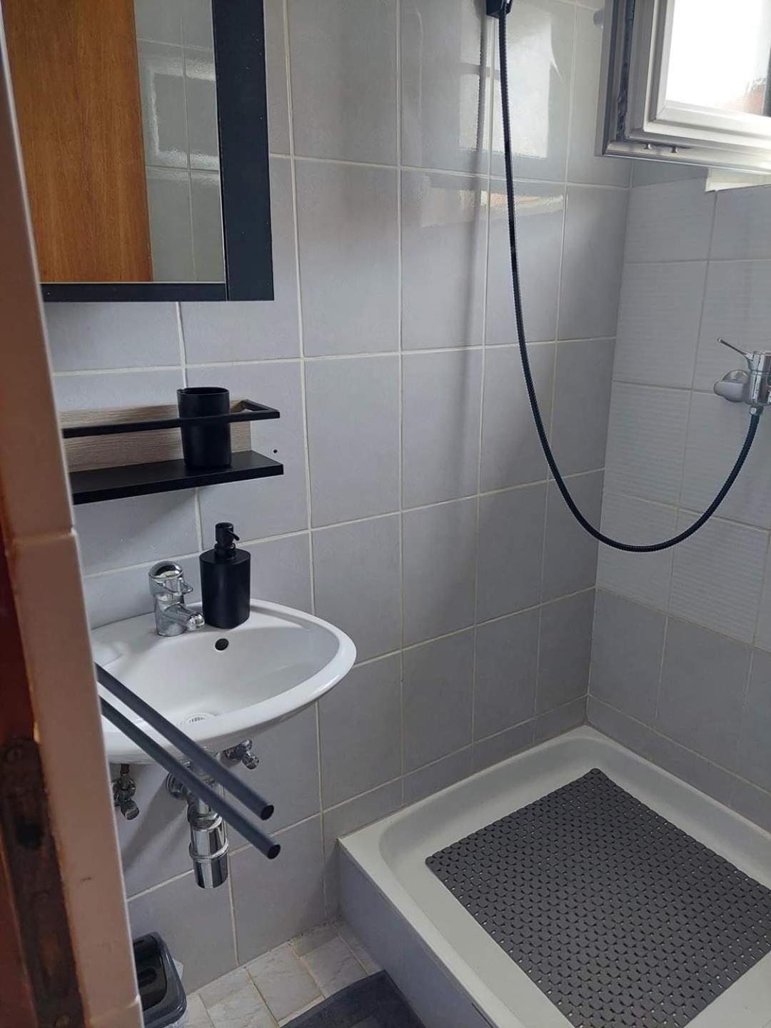 Apartmani Suhi Brod Medulin Exteriör bild
