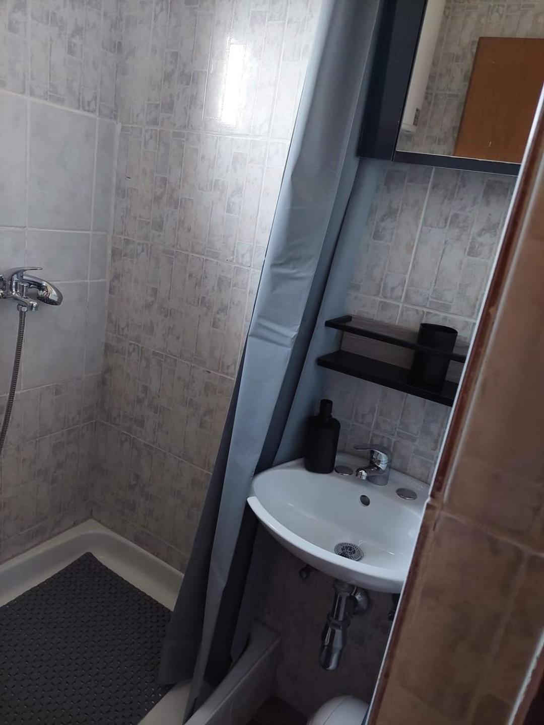 Apartmani Suhi Brod Medulin Exteriör bild