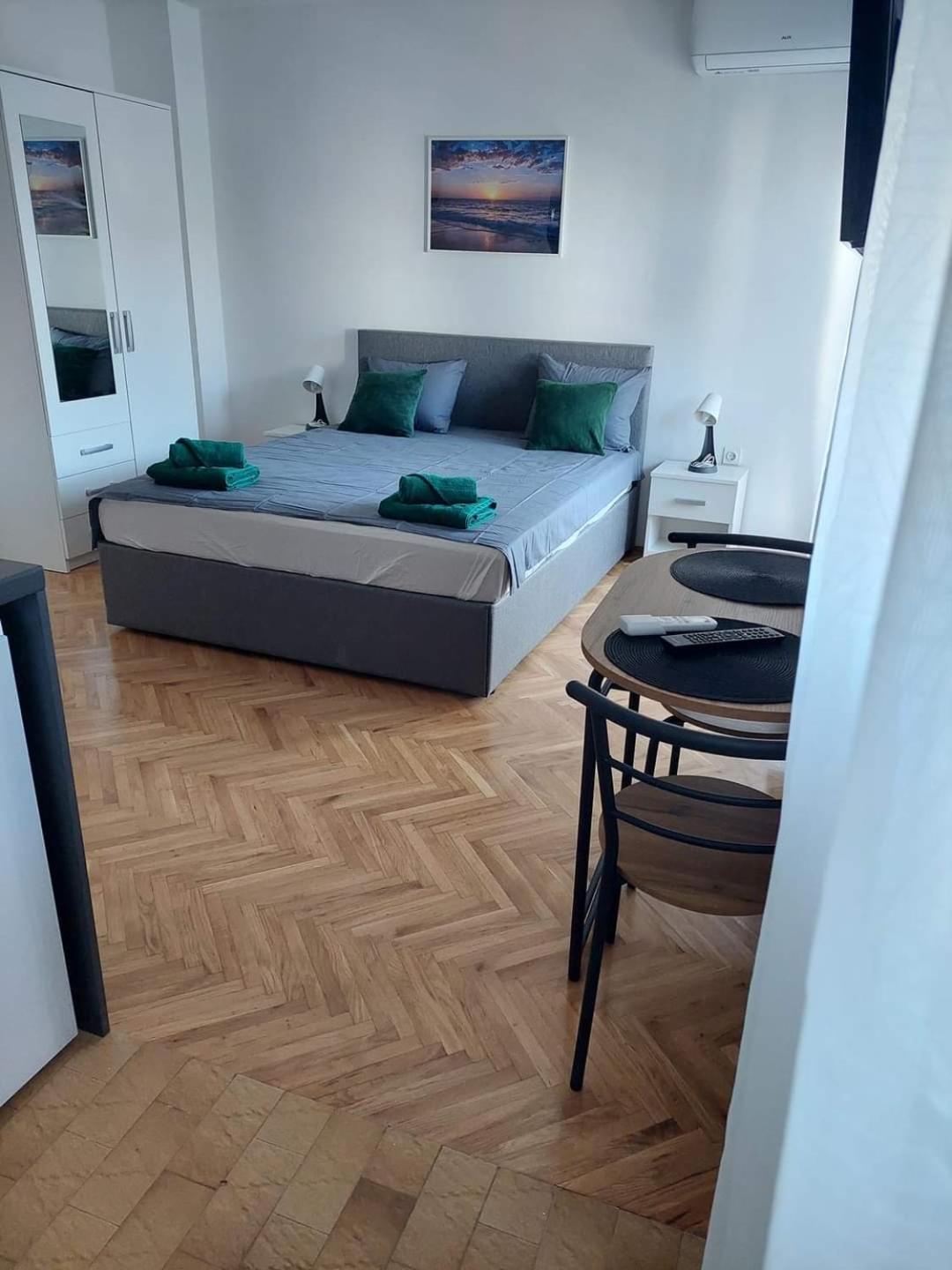 Apartmani Suhi Brod Medulin Exteriör bild