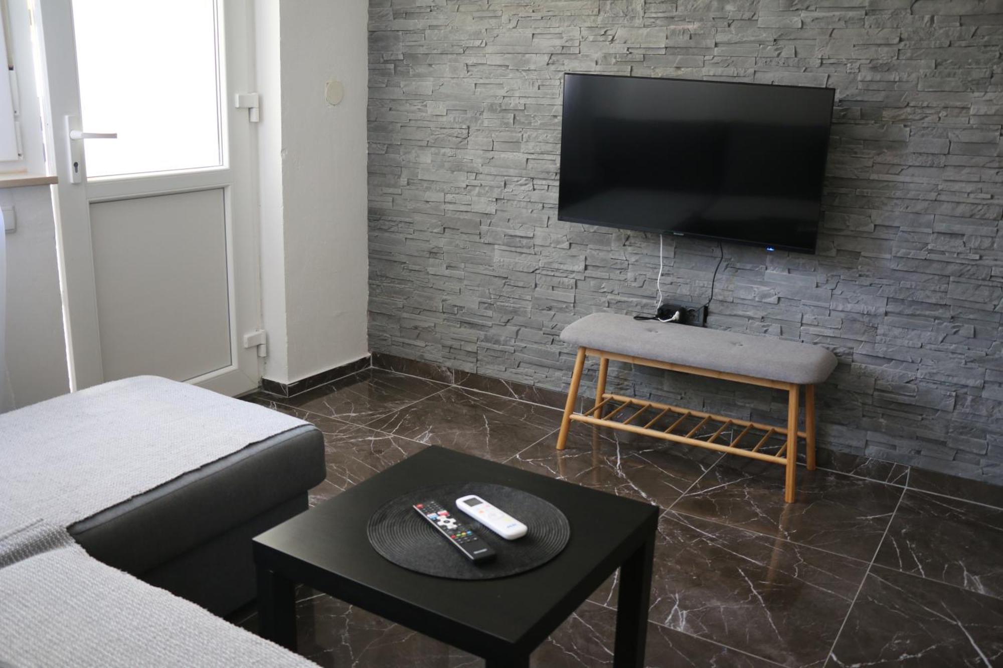 Apartmani Suhi Brod Medulin Exteriör bild